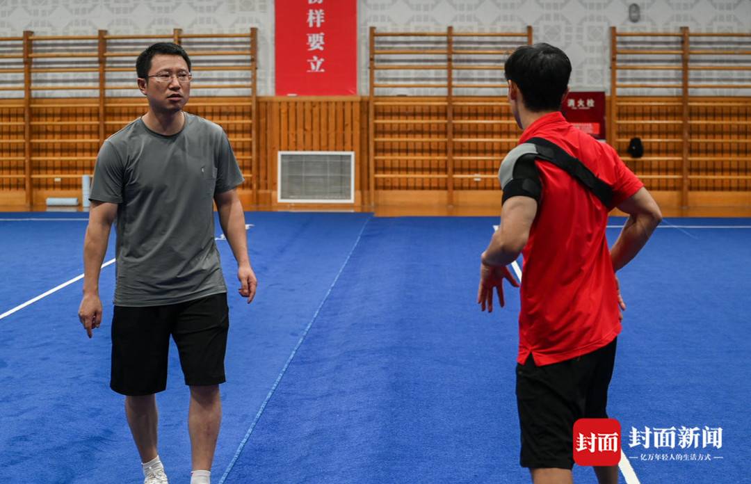 都人, 卓灵以总成, 土生土长成 都人, 卓灵以总成, 土生土长成