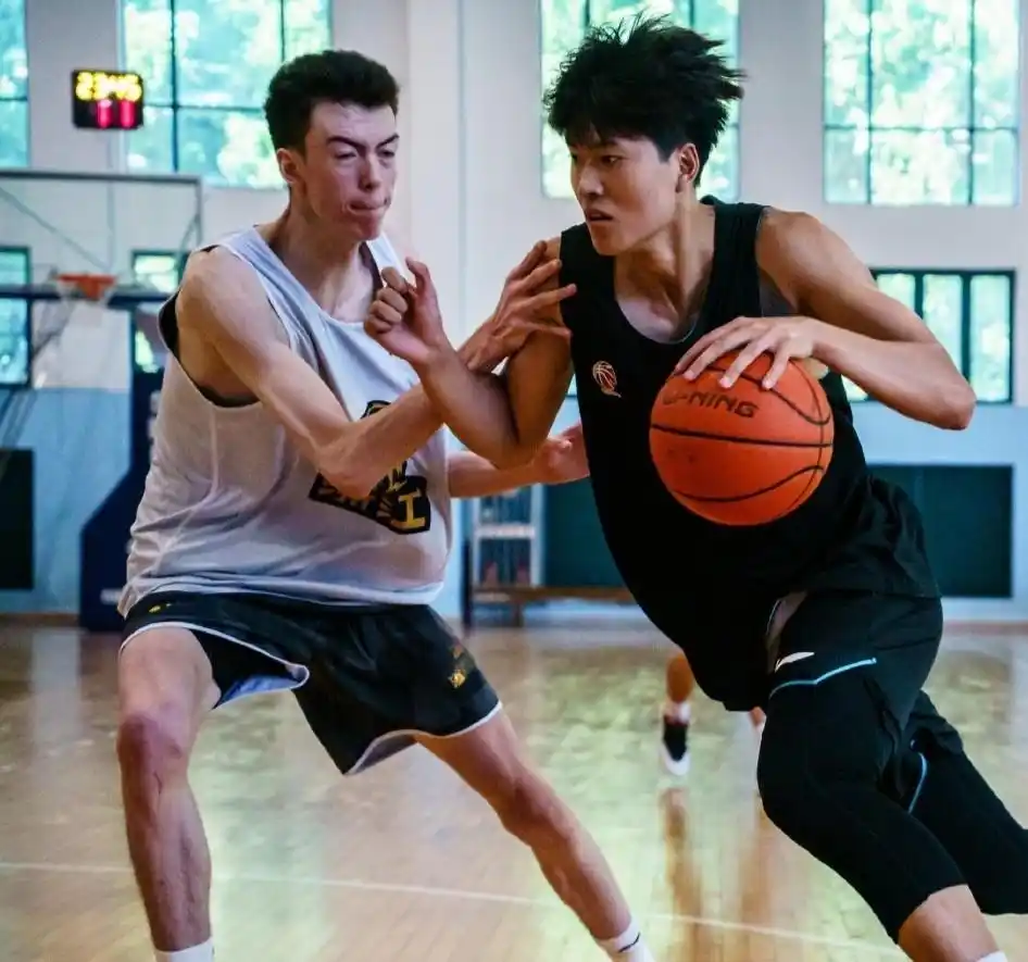 胡金秋一样, 对阵四川队 胡金秋一样, 对阵四川队