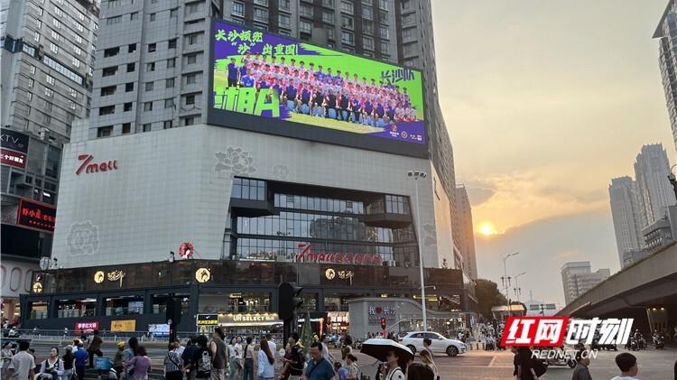 YxMAA, 的足球狂欢 YxMAA, 的足球狂欢